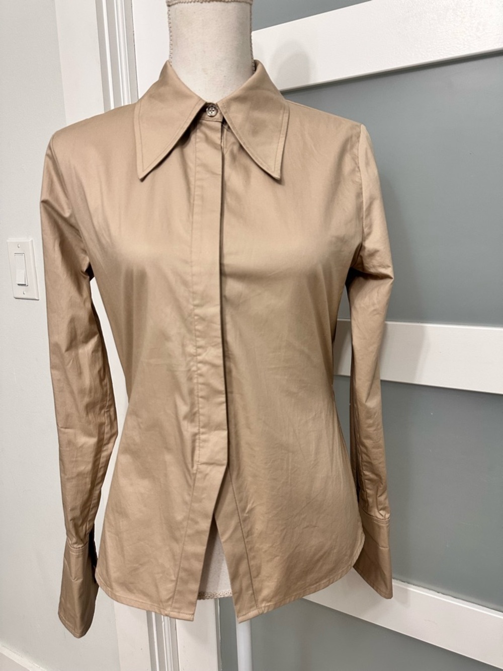 Anine Bing Tiffany Button Front Shirt SZ XS Tan Designer Minimalist Luxury EUC - Picture 4 of 10